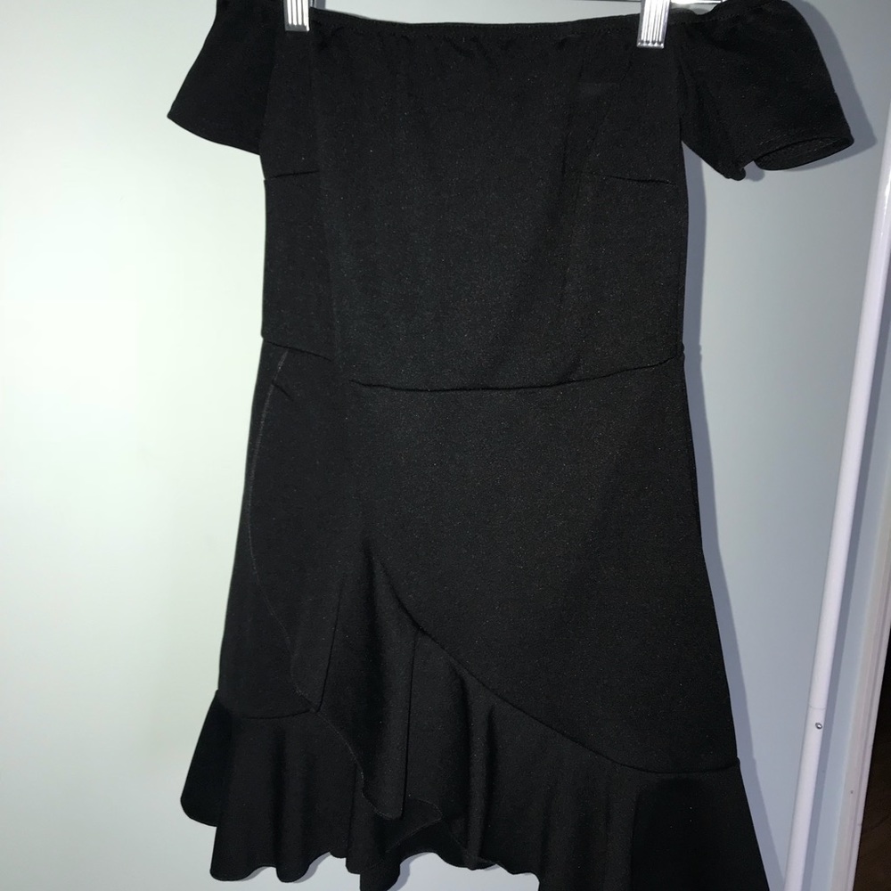 Nasty Gal- Off The Shoulder Dress- NEVER WORN